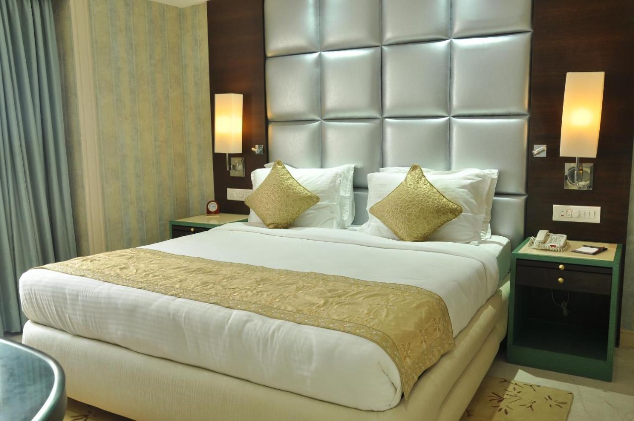 De Sovrani Hotel Kalkutta Kültér fotó