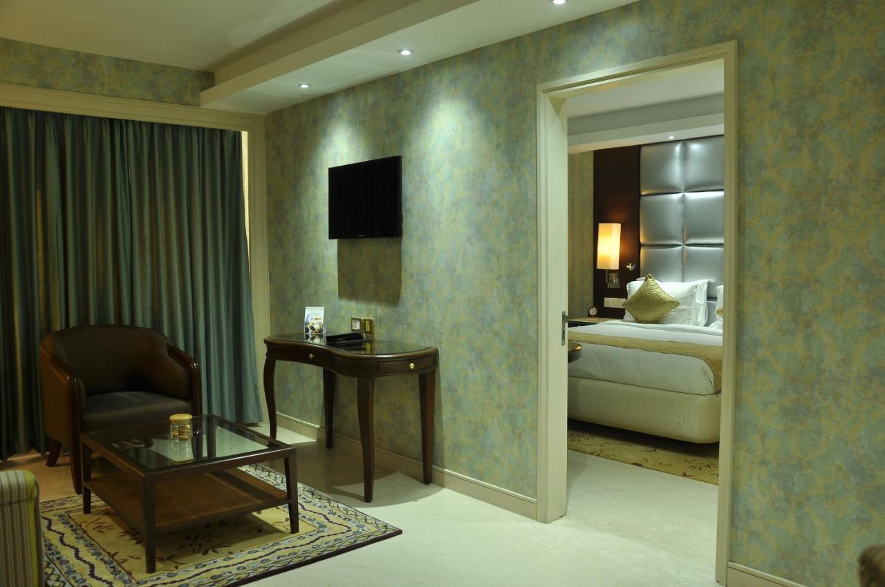 De Sovrani Hotel Kalkutta Kültér fotó